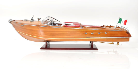 Aquarama "Ferrari of the boat world" Scale 1:15