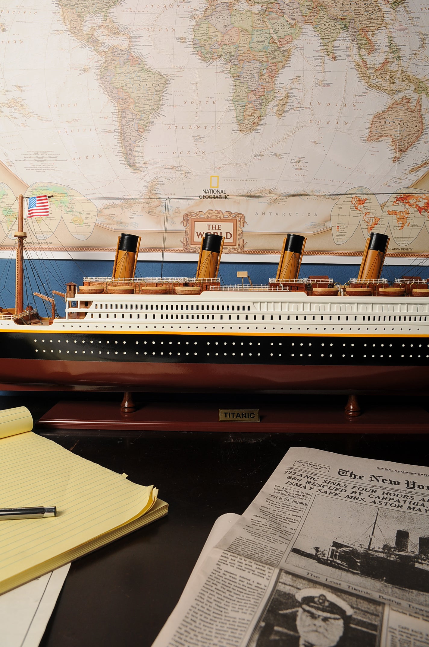 RMS Titanic British Ocean Liner Model Ship