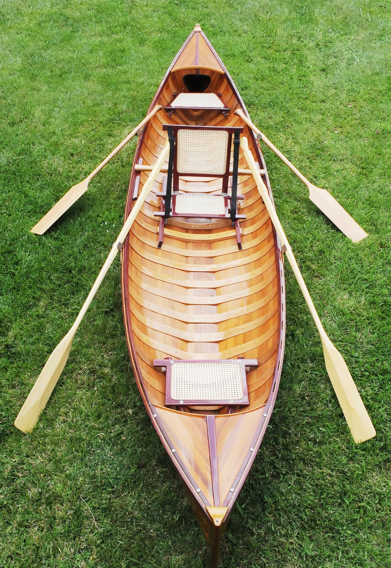 Handmade Traditional Wooden Canoe With Ribs 15.8-Feet