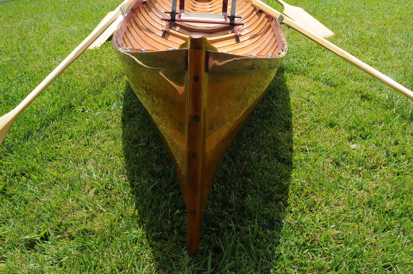 Handmade Traditional Wooden Canoe With Ribs 15.8-Feet